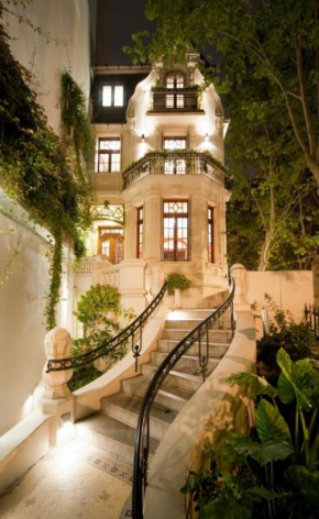 Zapiola Palace - Mansión de 450 mt2 en Belgrano R